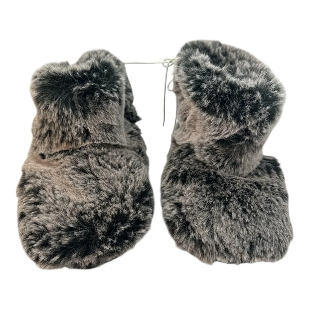 Cat &‎ Jack Toddler’s Soft Gray Faux Fur Bootie Slippers Size Large (9-10)